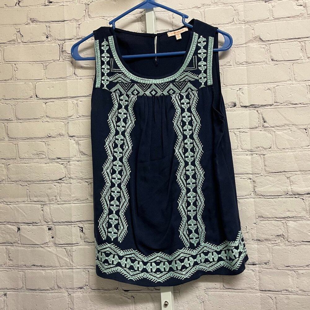 STARING AT STARS - Embroidered Geometric Tank Top